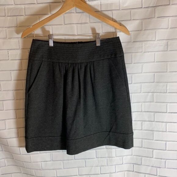 Trina Turk Grey Side Pocket Pleat Front Skirt Sz 2 - Picture 1 of 5
